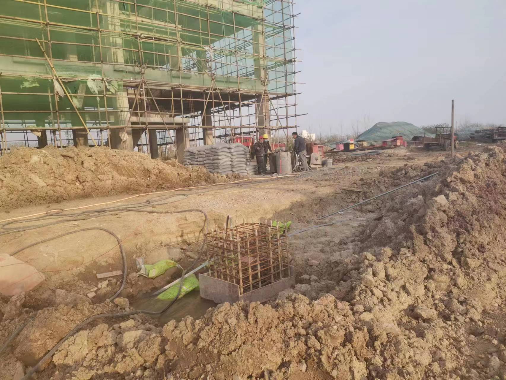 大邑当桥梁出现裂缝的时候应该及时加固修补